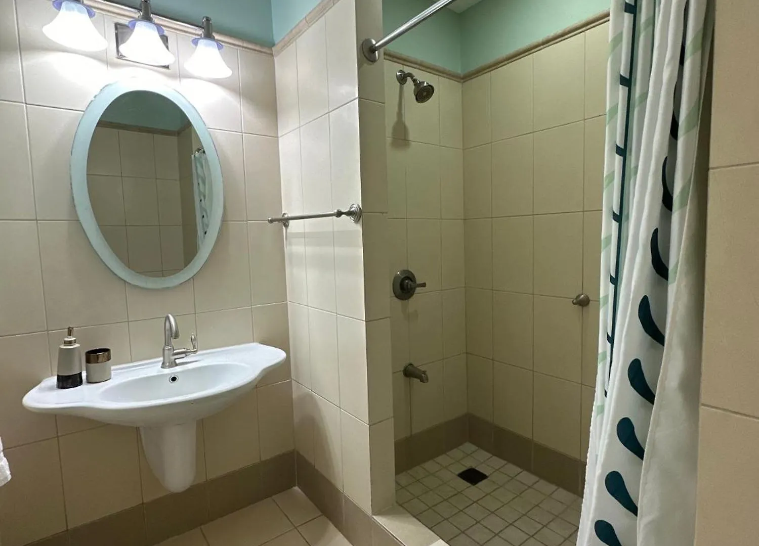 Owp Tower 2 Island Charm Chic Escape Apartment Port of Spain