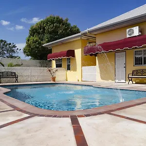 3* Guest house Kiskadee Korner
